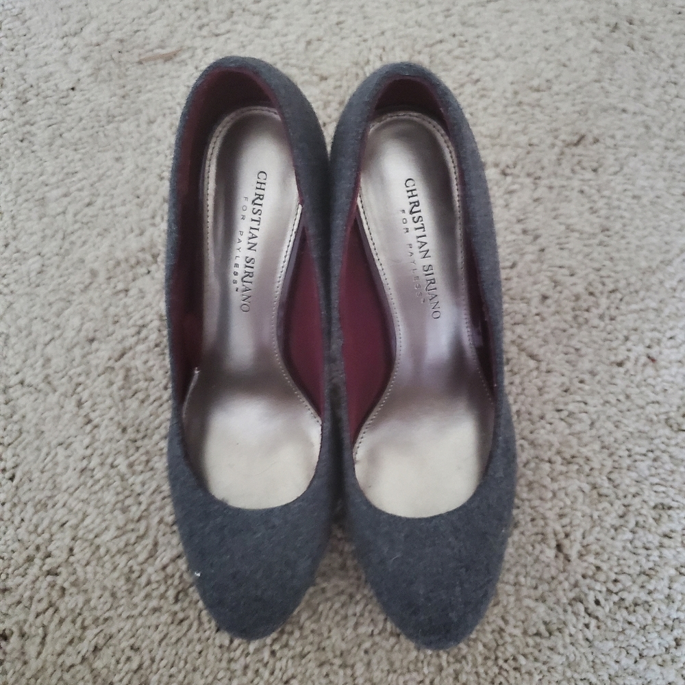 Gray heels